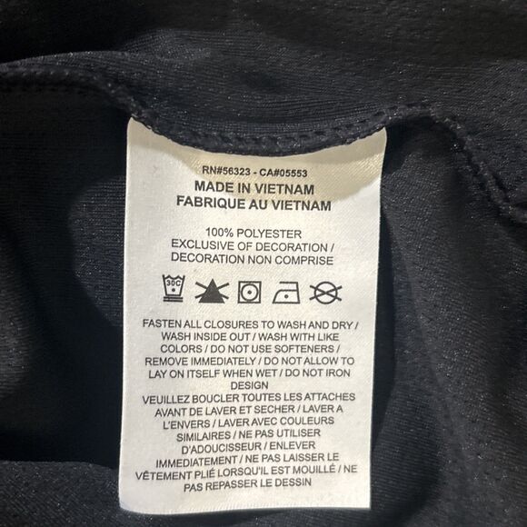 Nike Running Dri-Fit Swoosh 1/4 Zip Top Women’s Size Medium Black NWT Activewear - Picture 15 of 16